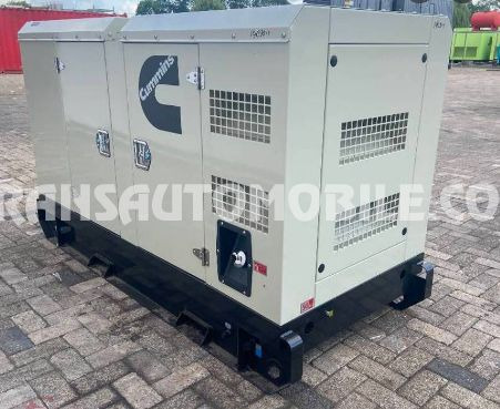Cummins 28kVA 5.2L DIESEL - EXPORT OUT EU - Generaatorikomplekt: pilt 1 Cummins 28kVA 5.2L DIESEL - EXPORT OUT EU - Generaatorikomplekt: pilt 1