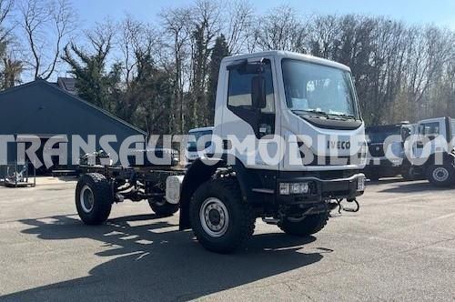 Iveco Eurocargo ML150E24WS 5.9L TURBO DIESEL 4x4 EURO3 CHASSIS CAB - EXPORT OUT EU - Kabiinišassiiga veoauto: pilt 4 Iveco Eurocargo ML150E24WS 5.9L TURBO DIESEL 4x4 EURO3 CHASSIS CAB - EXPORT OUT EU - Kabiinišassiiga veoauto: pilt 4