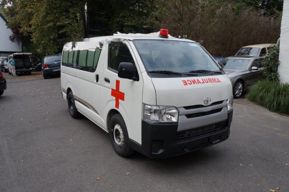 Toyota Hiace STANDARD ROOF ambulance 2.5L Diesel Manual - Väikebuss, Mikrobuss: pilt 5 Toyota Hiace STANDARD ROOF ambulance 2.5L Diesel Manual - Väikebuss, Mikrobuss: pilt 5