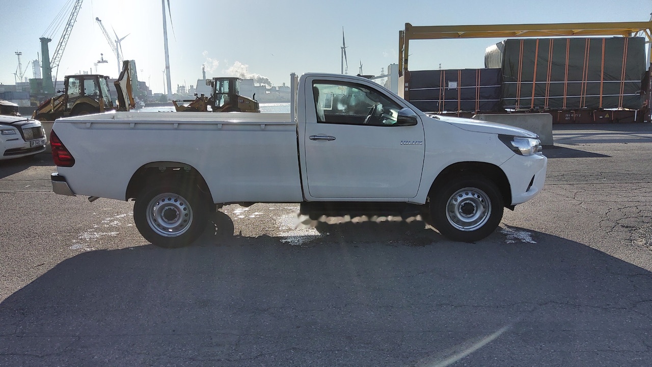 Toyota Hilux / Revo Pick-up single Cab pack security 2.4L Turbo Diesel Manual - Pikap: pilt 2 Toyota Hilux / Revo Pick-up single Cab pack security 2.4L Turbo Diesel Manual - Pikap: pilt 2