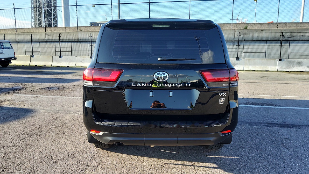 Toyota Land Cruiser 300 V6 VX 7 SEATERS / PLACES 3.5L Petrol Automatic VXVHO - Auto: pilt 5 Toyota Land Cruiser 300 V6 VX 7 SEATERS / PLACES 3.5L Petrol Automatic VXVHO - Auto: pilt 5
