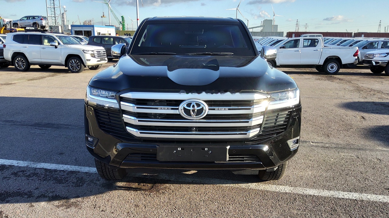 Toyota Land Cruiser 300 V6 VX 7 SEATERS / PLACES 3.5L Petrol Automatic VXVHO - Auto: pilt 2 Toyota Land Cruiser 300 V6 VX 7 SEATERS / PLACES 3.5L Petrol Automatic VXVHO - Auto: pilt 2