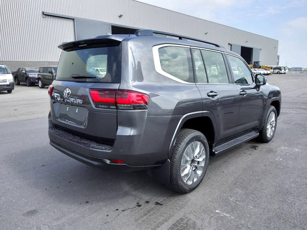 Toyota Land Cruiser 300 V6 VXR ZX 7 SEATERS / PLACES 3.5L Petrol Automatic AEOB - Auto: pilt 5 Toyota Land Cruiser 300 V6 VXR ZX 7 SEATERS / PLACES 3.5L Petrol Automatic AEOB - Auto: pilt 5