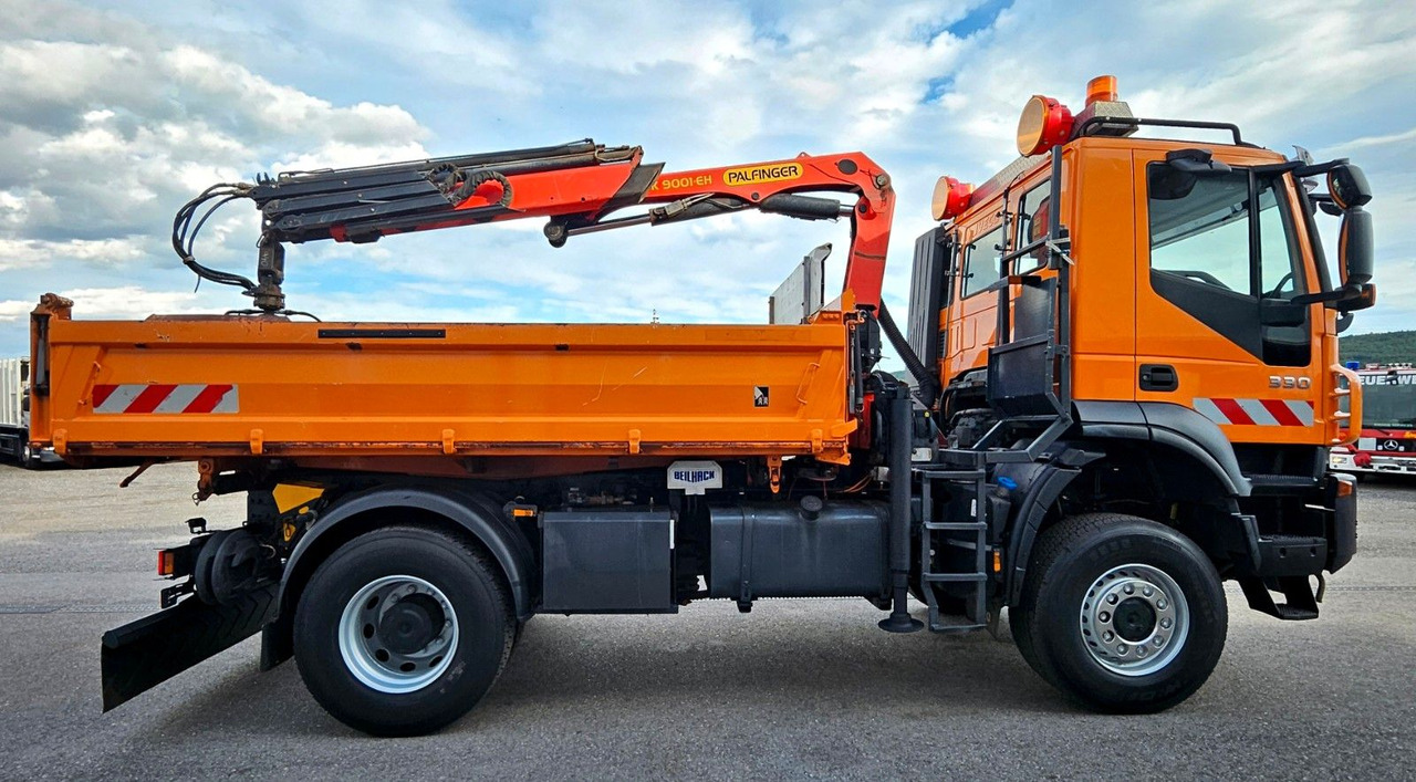 Iveco Trakker 190T33 4x4 Euro5 Kran Palfinger Funk - Kallurauto, Kraanaga veoauto: pilt 2 Iveco Trakker 190T33 4x4 Euro5 Kran Palfinger Funk - Kallurauto, Kraanaga veoauto: pilt 2