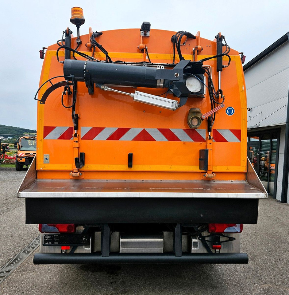 MAN TGM 18.250 Euro6 BROCK SL200 L+R Aufbaumotor - Tänavapühkimismasin: pilt 4 MAN TGM 18.250 Euro6 BROCK SL200 L+R Aufbaumotor - Tänavapühkimismasin: pilt 4