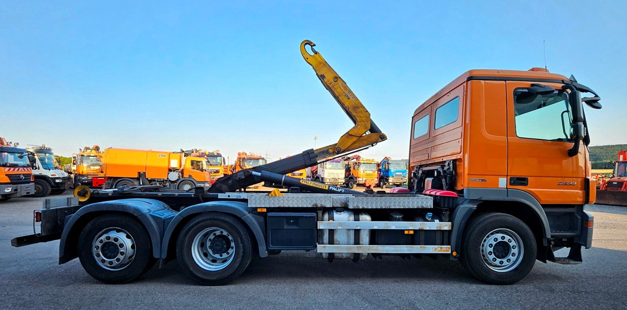 Mercedes-Benz Actros 2532 6x2 MP3 Euro5 - Konkstõstukiga veoauto: pilt 5 Mercedes-Benz Actros 2532 6x2 MP3 Euro5 - Konkstõstukiga veoauto: pilt 5
