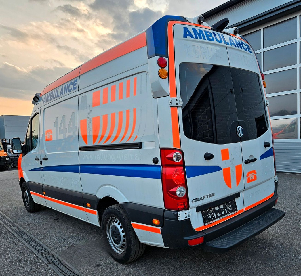 Volkswagen CRAFTER TDI Ambulance RTW L2H2 DLOUHY - Kiirabiauto: pilt 3 Volkswagen CRAFTER TDI Ambulance RTW L2H2 DLOUHY - Kiirabiauto: pilt 3