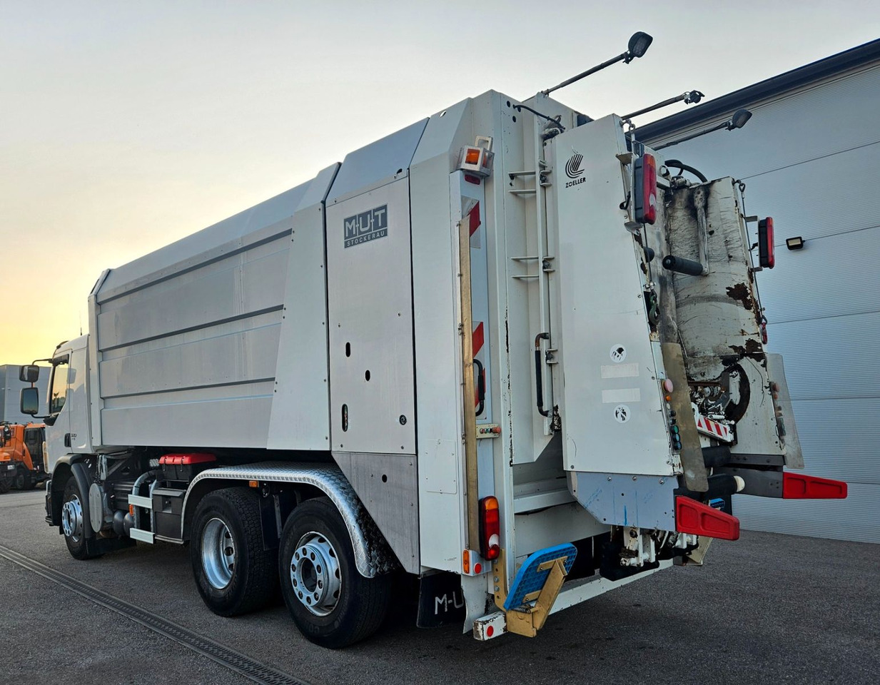 Volvo FM320 Rotopress MUT FAUN Euro5 115tkm - Prügiauto: pilt 3 Volvo FM320 Rotopress MUT FAUN Euro5 115tkm - Prügiauto: pilt 3