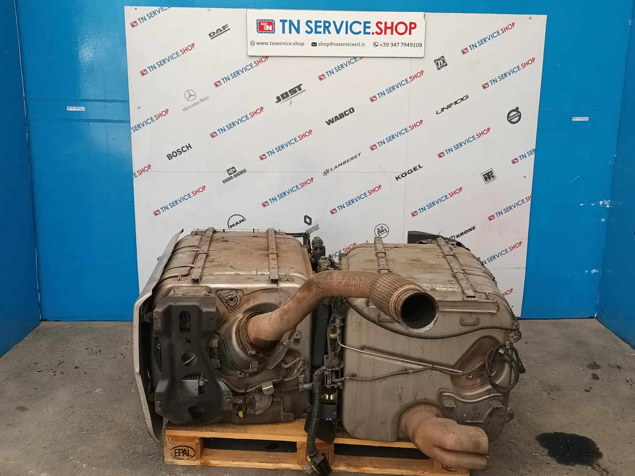 Catalizzatore Mercedes-Benz MP4 - Mootor: pilt 1 Catalizzatore Mercedes-Benz MP4 - Mootor: pilt 1