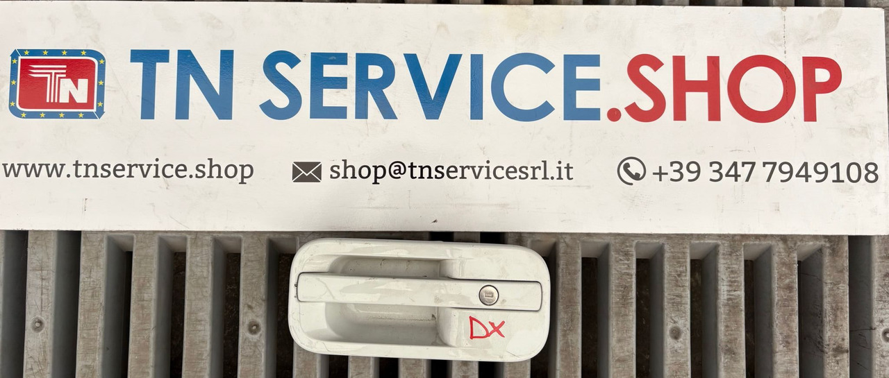 Maniglia destra DAF E6 - Uks ja varuosad - Veoauto: pilt 1 Maniglia destra DAF E6 - Uks ja varuosad - Veoauto: pilt 1