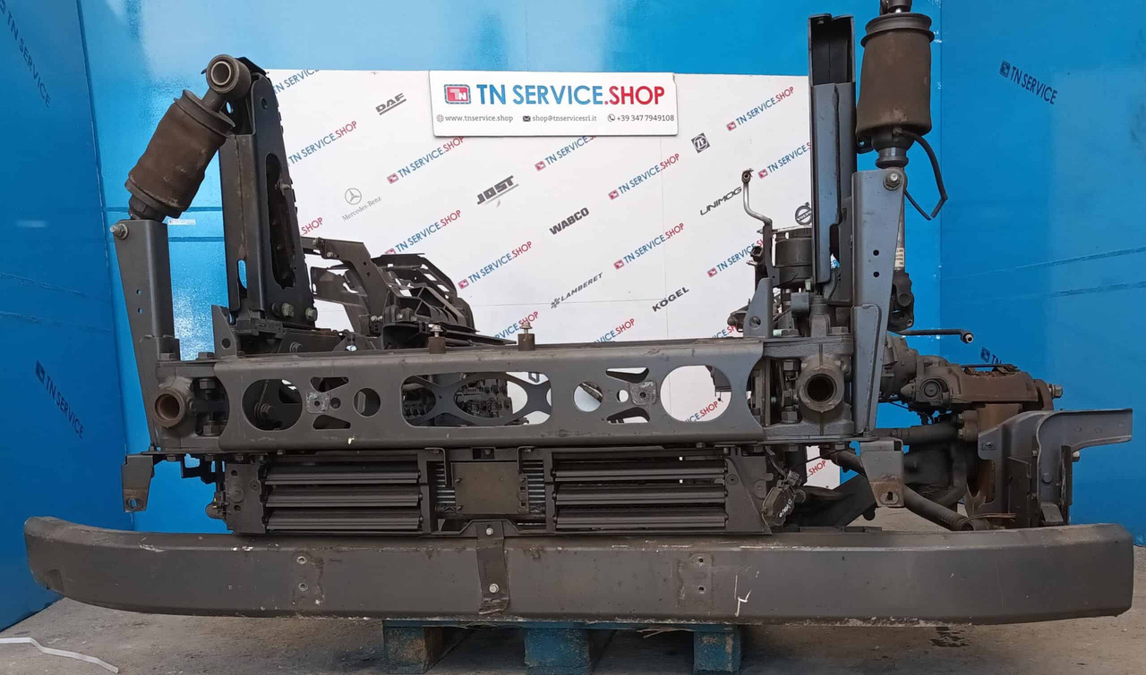 Musata Completa Mercedes-Benz MP4 - Esitelg - Veoauto: pilt 4 Musata Completa Mercedes-Benz MP4 - Esitelg - Veoauto: pilt 4