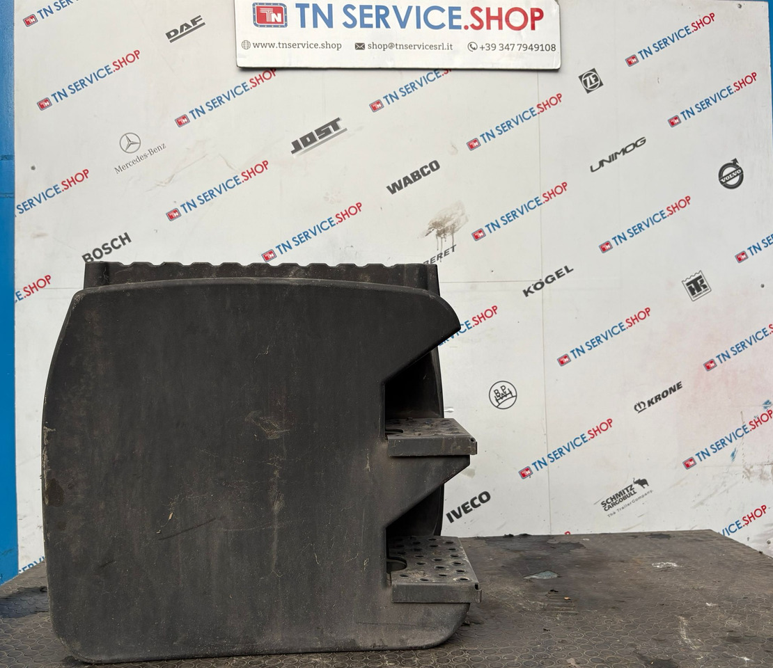 Serbatoio Adblue Iveco - AdBlue paak - Veoauto: pilt 1 Serbatoio Adblue Iveco - AdBlue paak - Veoauto: pilt 1