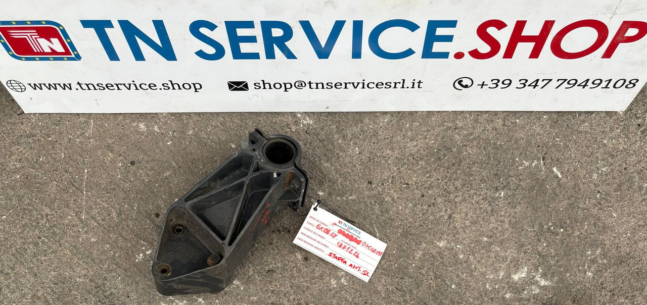Supporto staffa DAF E6 - Pealisehitus ja välispind - Veoauto: pilt 1 Supporto staffa DAF E6 - Pealisehitus ja välispind - Veoauto: pilt 1