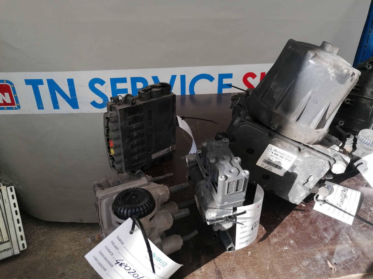 Valvole Pneumatiche - Hüdrauliline klapp - Veoauto: pilt 3 Valvole Pneumatiche - Hüdrauliline klapp - Veoauto: pilt 3