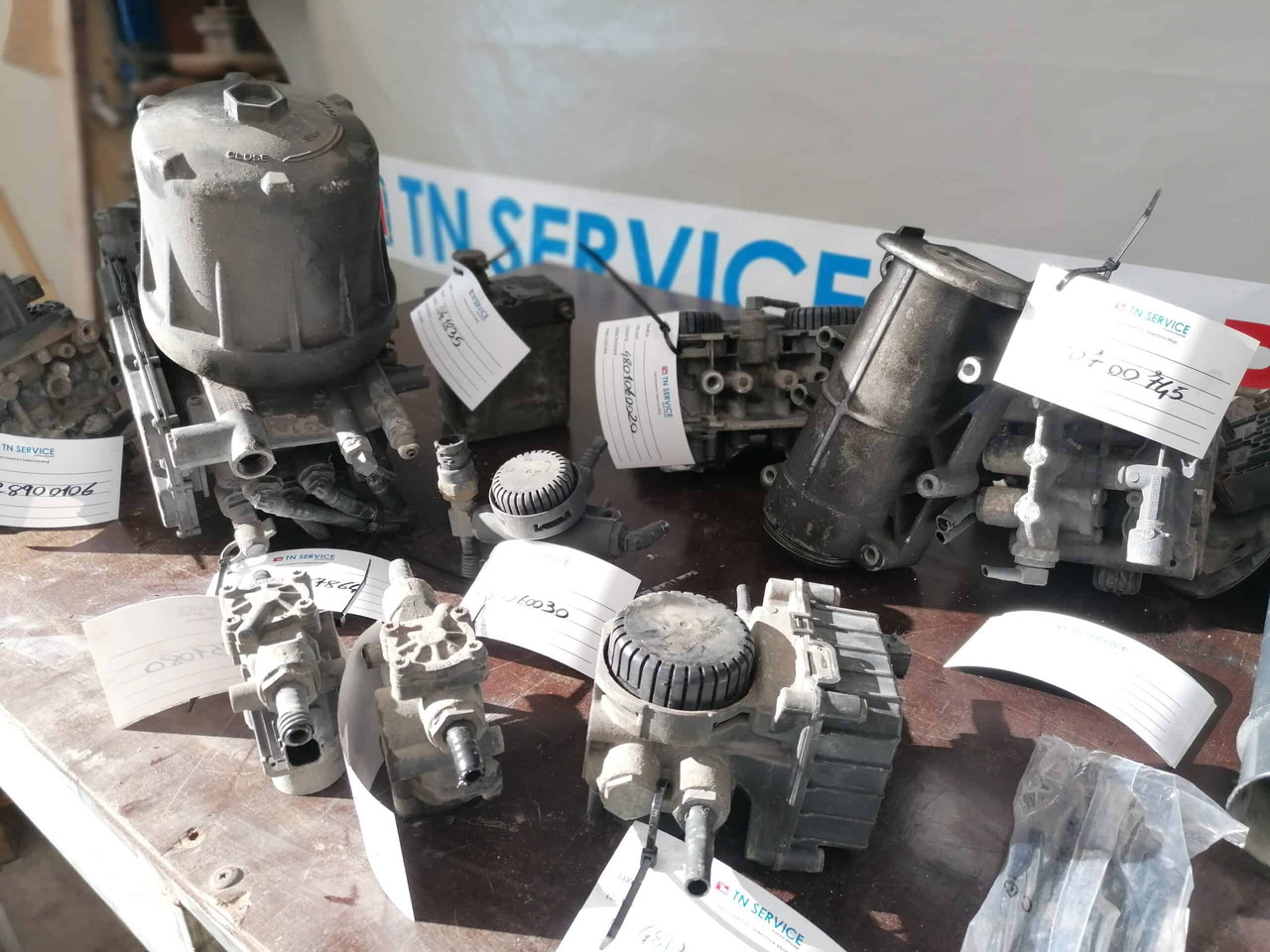 Valvole Pneumatiche - Hüdrauliline klapp - Veoauto: pilt 2 Valvole Pneumatiche - Hüdrauliline klapp - Veoauto: pilt 2