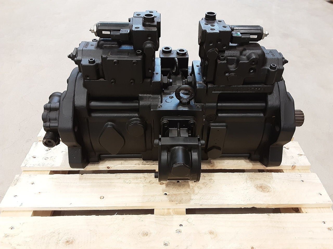 Kawasaki K5V140DTP10LR-YT2K-V - Hüdrauliline pump - Lintekskavaator: pilt 1 Kawasaki K5V140DTP10LR-YT2K-V - Hüdrauliline pump - Lintekskavaator: pilt 1