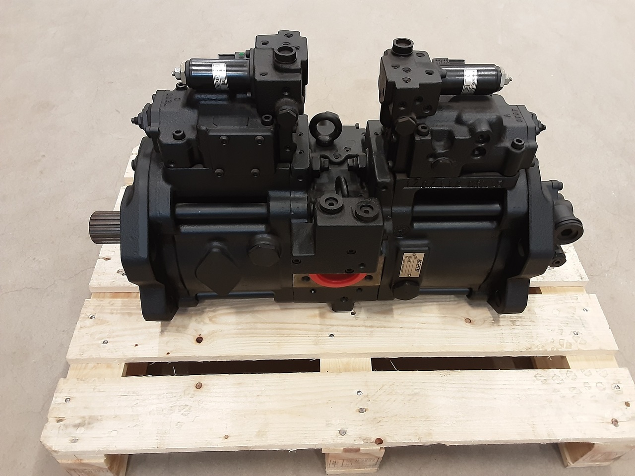 Kawasaki K5V140DTP10LR-YT2K-V - Hüdrauliline pump - Lintekskavaator: pilt 3 Kawasaki K5V140DTP10LR-YT2K-V - Hüdrauliline pump - Lintekskavaator: pilt 3
