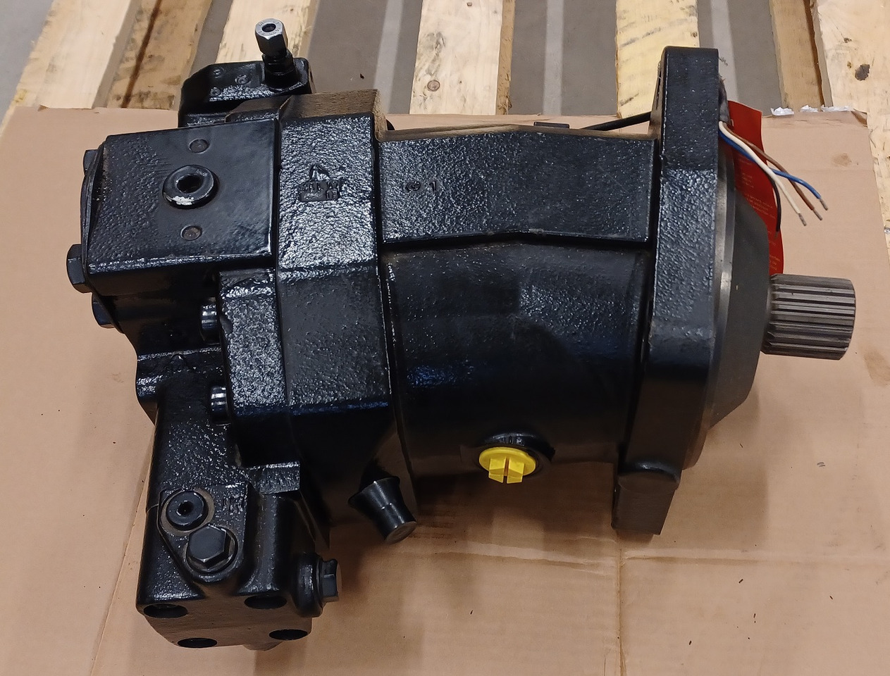 REXROTH A6VM200DA1/63W-VAB017FB-K - Hüdrauliline mootor - Lintekskavaator: pilt 1 REXROTH A6VM200DA1/63W-VAB017FB-K - Hüdrauliline mootor - Lintekskavaator: pilt 1