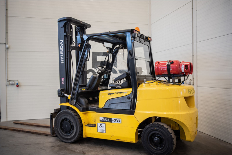 Hyundai 45L-7A - Gaasitõstuk: pilt 3 Hyundai 45L-7A - Gaasitõstuk: pilt 3
