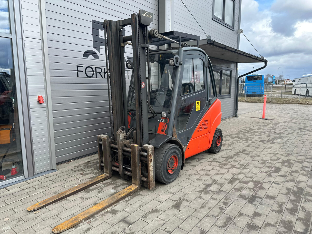 Linde H30D-01 - Diiseltõstuk: pilt 1 Linde H30D-01 - Diiseltõstuk: pilt 1