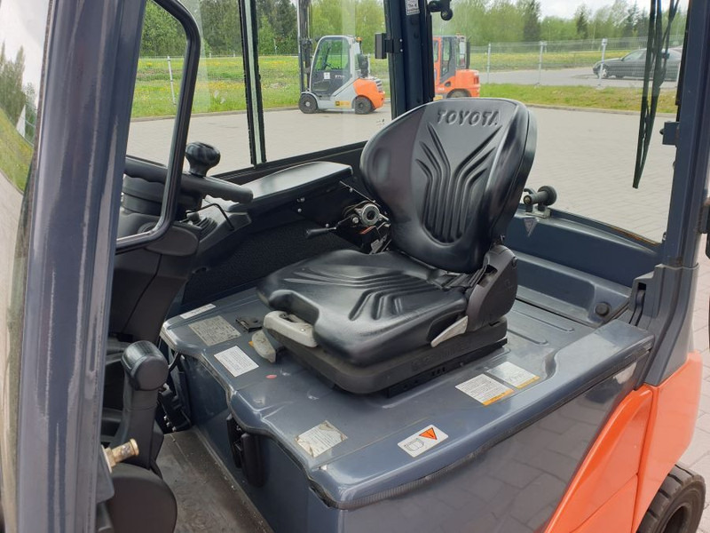Toyota 8FBMT16 - Elektritõstuk: pilt 5 Toyota 8FBMT16 - Elektritõstuk: pilt 5