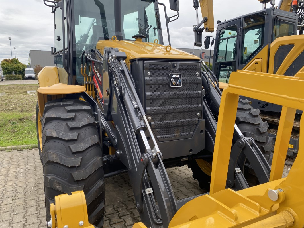 Ekskavaator-laadur XCMG XC8-S3580: pilt 14