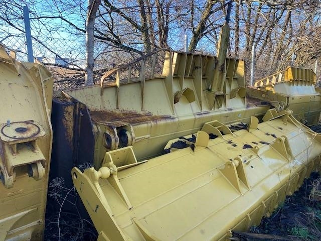 CAT D 8 U-blade - Tera - Ehitusmasinad: pilt 1 CAT D 8 U-blade - Tera - Ehitusmasinad: pilt 1