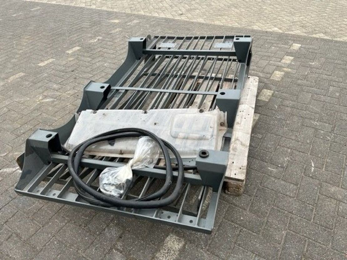 Liebherr 900/924 - Pealisehitus ja välispind - Ekskavaator: pilt 3 Liebherr 900/924 - Pealisehitus ja välispind - Ekskavaator: pilt 3