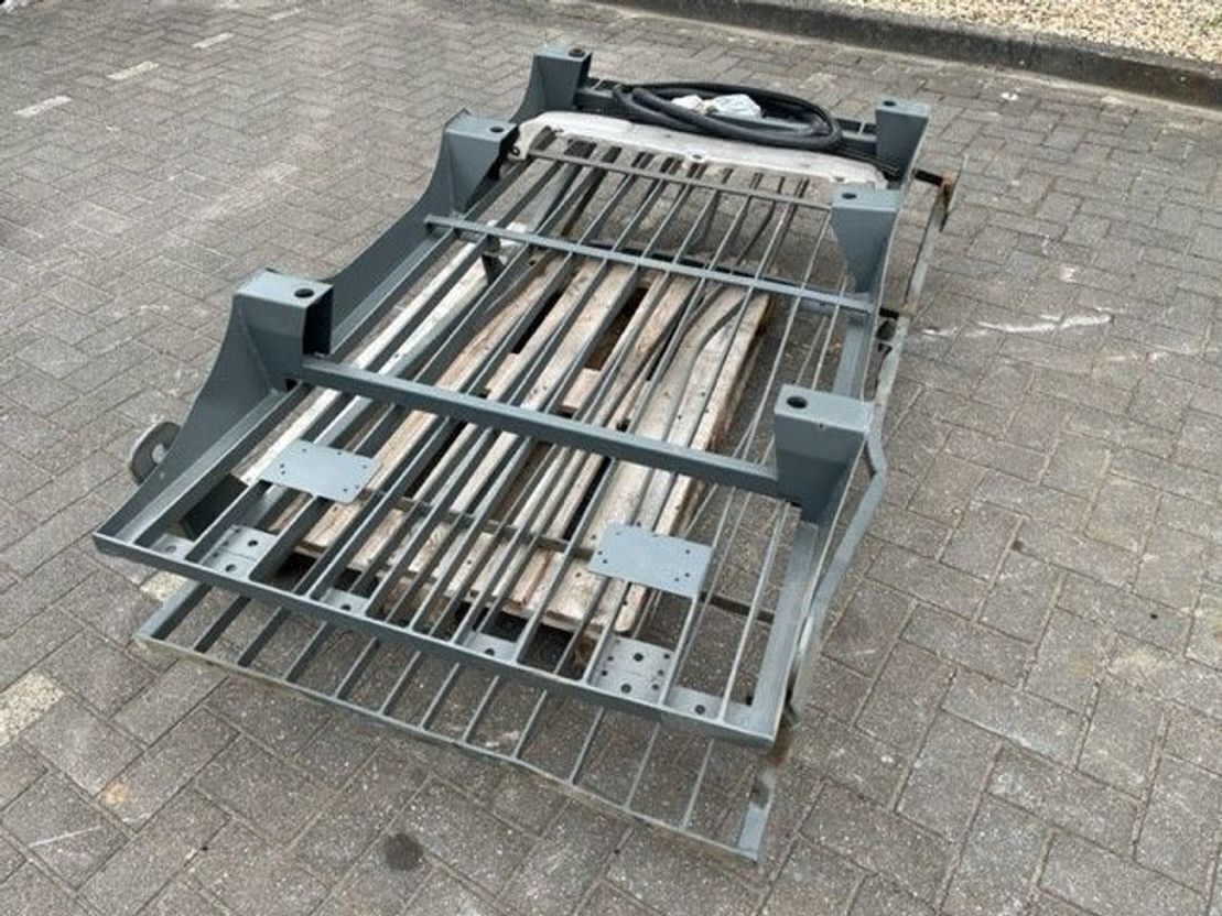 Liebherr 900/924 - Pealisehitus ja välispind - Ekskavaator: pilt 2 Liebherr 900/924 - Pealisehitus ja välispind - Ekskavaator: pilt 2