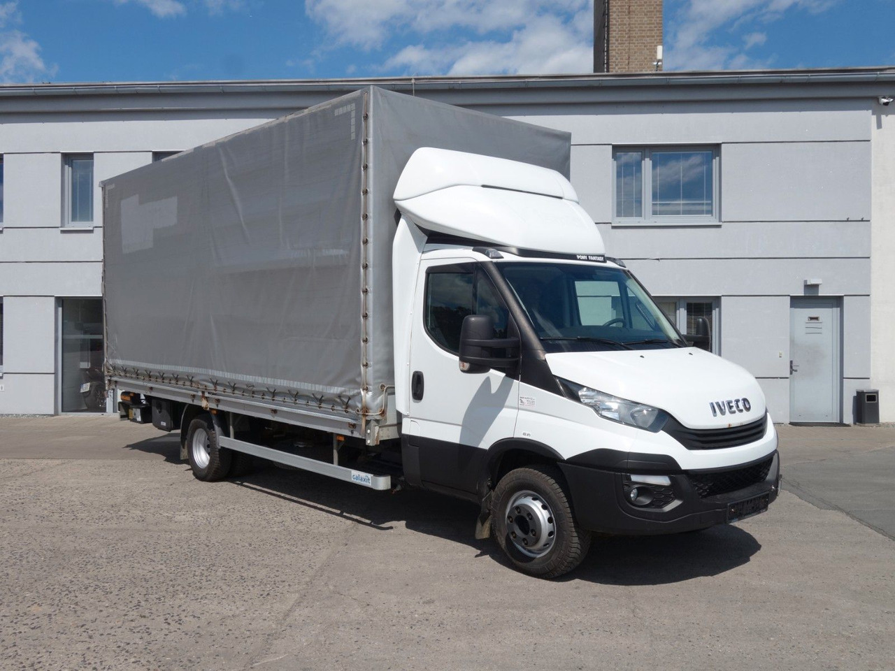 Iveco Daily 70C18 mit LBW - Tent tarbesõiduk: pilt 2 Iveco Daily 70C18 mit LBW - Tent tarbesõiduk: pilt 2