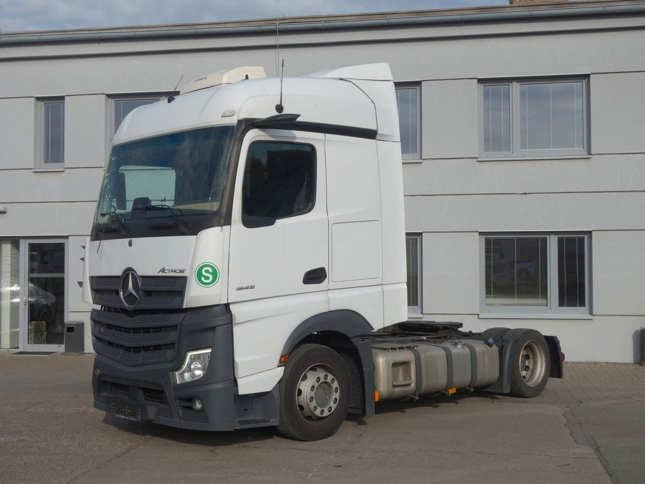 Mercedes-Benz Actros 1845 LD BIG Space MirrorCam - Sadulveok: pilt 1 Mercedes-Benz Actros 1845 LD BIG Space MirrorCam - Sadulveok: pilt 1
