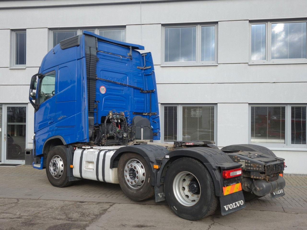Volvo FH 13.500 EEV XL 6x2 Hydraulik kipper - Sadulveok: pilt 4 Volvo FH 13.500 EEV XL 6x2 Hydraulik kipper - Sadulveok: pilt 4