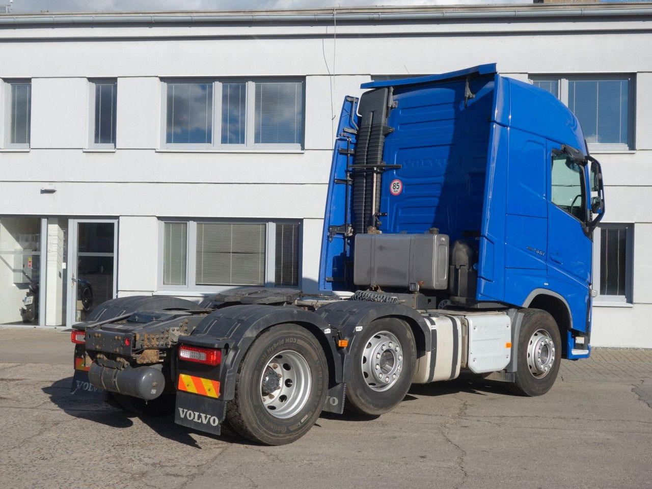 Volvo FH 13.500 XL, E6, 6x2, Hydraulik - Sadulveok: pilt 3 Volvo FH 13.500 XL, E6, 6x2, Hydraulik - Sadulveok: pilt 3