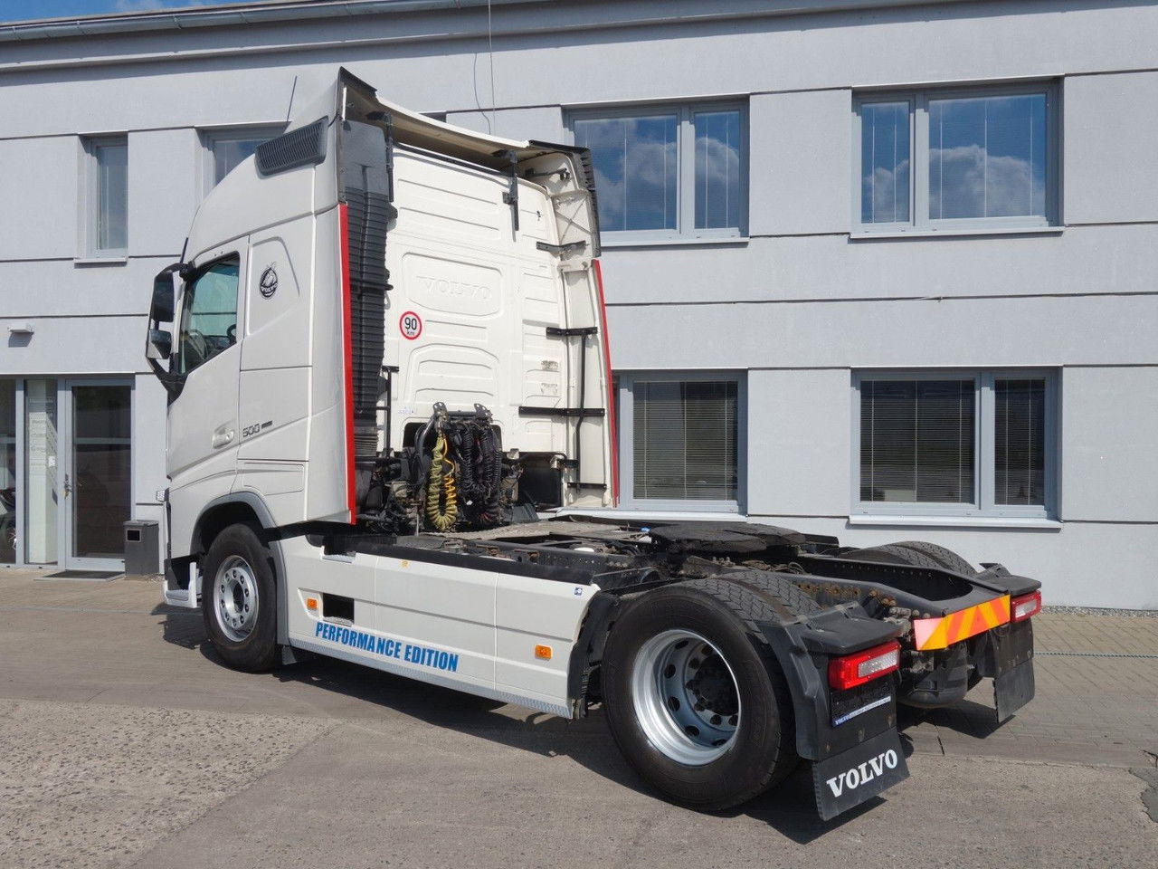 Volvo FH 500 Globetrotter, Standard - Sadulveok: pilt 4 Volvo FH 500 Globetrotter, Standard - Sadulveok: pilt 4
