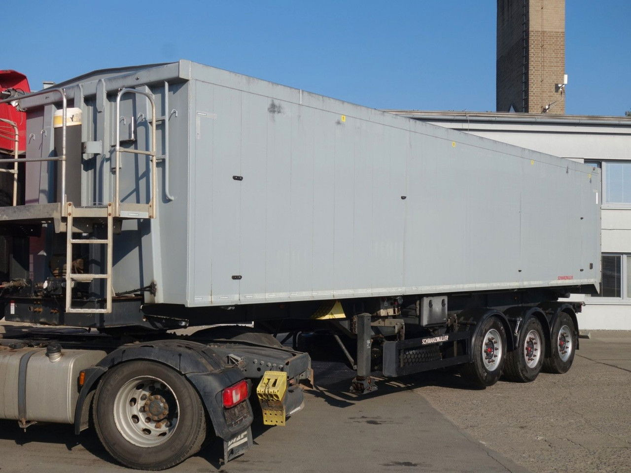 Schwarzmüller Alu Kipper, 50 cm3, Rollplane, Liftachse, SAF - Kallur-poolhaagis: pilt 1 Schwarzmüller Alu Kipper, 50 cm3, Rollplane, Liftachse, SAF - Kallur-poolhaagis: pilt 1