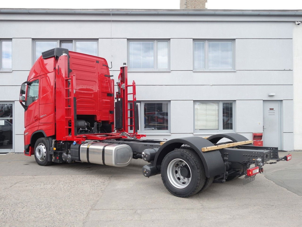Volvo FH 13 XL 460 TC Neue fur Kassbohrer - Treilerveoauto: pilt 4 Volvo FH 13 XL 460 TC Neue fur Kassbohrer - Treilerveoauto: pilt 4