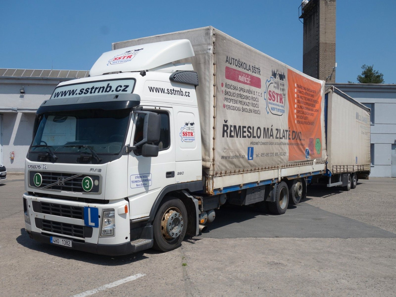 Volvo FM 380 6x2 + Panav Anhänger - Tent veoauto: pilt 1 Volvo FM 380 6x2 + Panav Anhänger - Tent veoauto: pilt 1