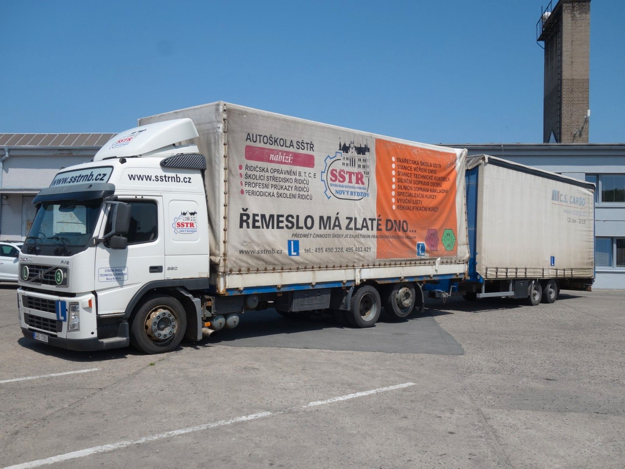 Volvo FM 380 6x2 + Panav Anhänger - Tent veoauto: pilt 2 Volvo FM 380 6x2 + Panav Anhänger - Tent veoauto: pilt 2
