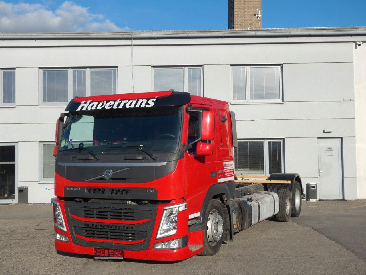 Volvo FM 460 6x2 Fahrgestell für Autotransporter - Kabiinišassiiga veoauto: pilt 2 Volvo FM 460 6x2 Fahrgestell für Autotransporter - Kabiinišassiiga veoauto: pilt 2