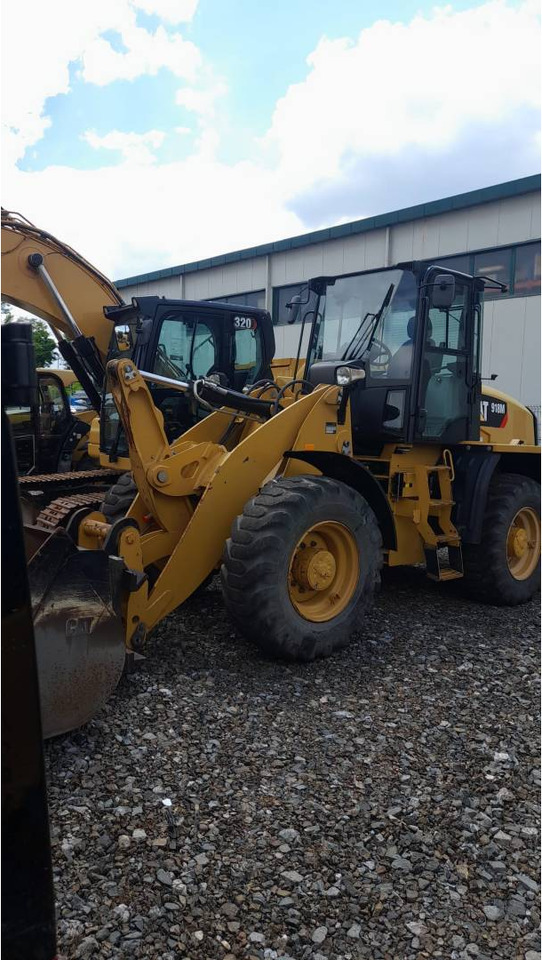 CAT 918M - Rataslaadur: pilt 1 CAT 918M - Rataslaadur: pilt 1