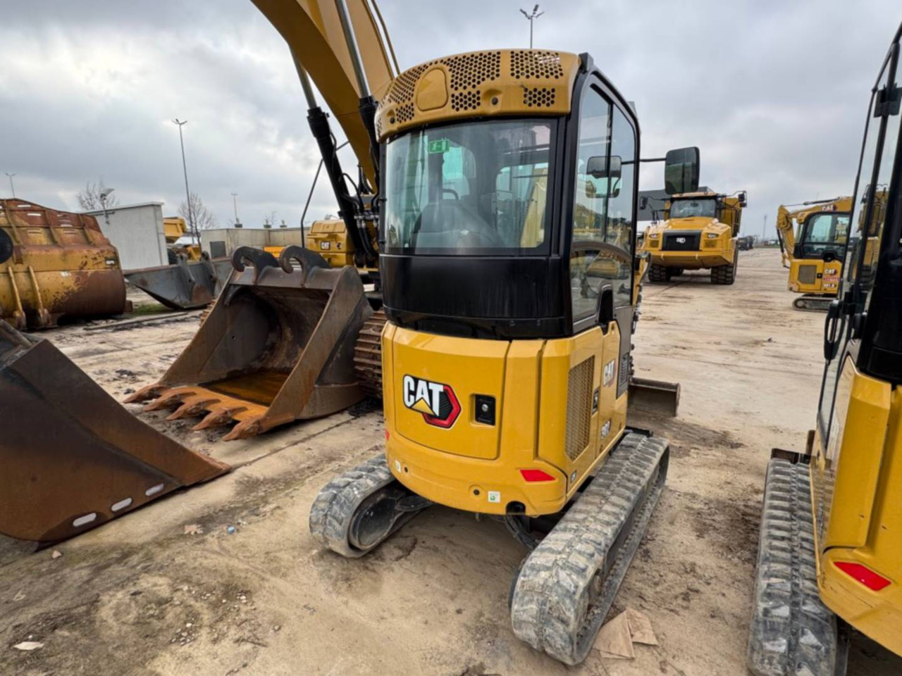 CAT 302CR - Lintekskavaator: pilt 3 CAT 302CR - Lintekskavaator: pilt 3