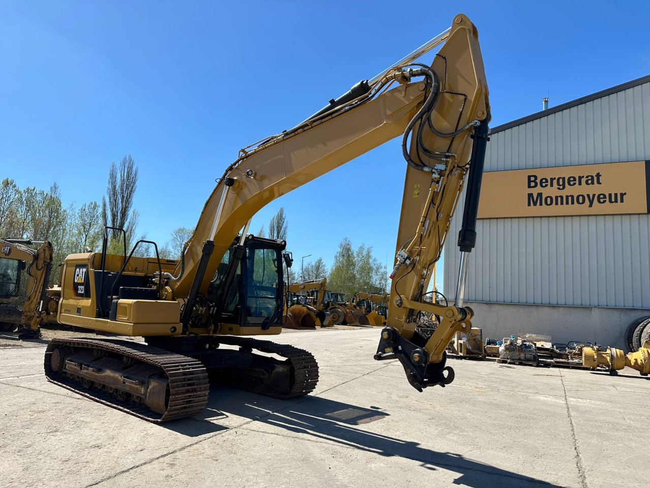 CAT 323 - Lintekskavaator: pilt 2 CAT 323 - Lintekskavaator: pilt 2