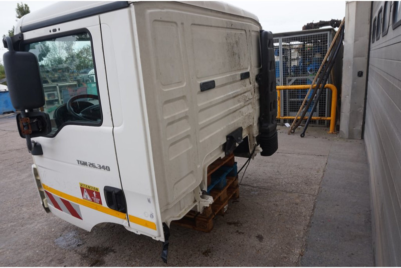 MAN F99L10 TGM 6 CYL 81.60000-7786 - Kabiin ja interjöör - Veoauto: pilt 4 MAN F99L10 TGM 6 CYL 81.60000-7786 - Kabiin ja interjöör - Veoauto: pilt 4