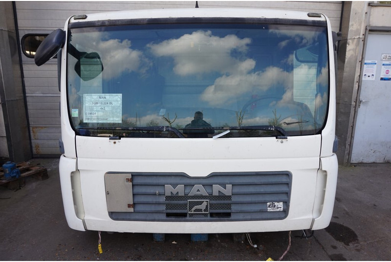 MAN F99L10 TGM 6 CYL 81.60000-7786 - Kabiin ja interjöör - Veoauto: pilt 1 MAN F99L10 TGM 6 CYL 81.60000-7786 - Kabiin ja interjöör - Veoauto: pilt 1