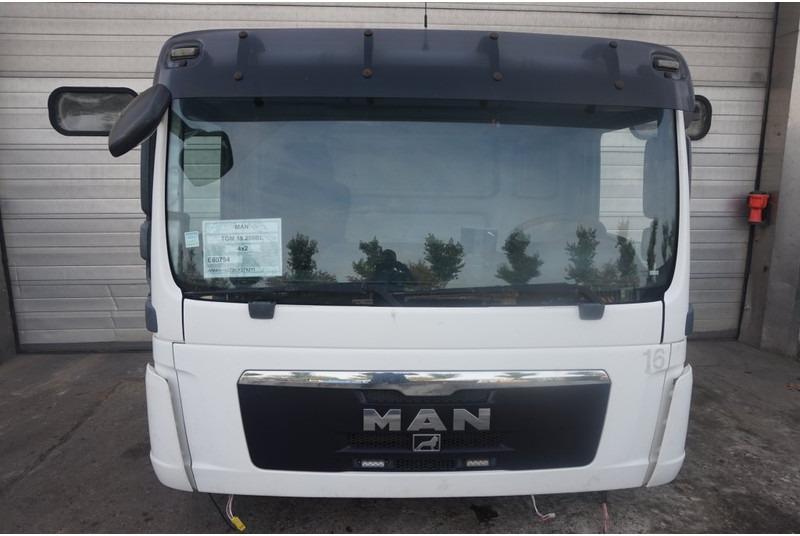 MAN F99L10 TGM 6 CYL81.60000-7786 - Kabiin ja interjöör - Veoauto: pilt 1 MAN F99L10 TGM 6 CYL81.60000-7786 - Kabiin ja interjöör - Veoauto: pilt 1