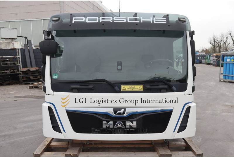 MAN F99L12 TGM EURO6 - Kabiin ja interjöör - Veoauto: pilt 1 MAN F99L12 TGM EURO6 - Kabiin ja interjöör - Veoauto: pilt 1