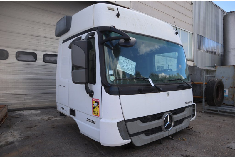 Mercedes-Benz ACTROS F04 MP3 97389915473829 - Kabiin ja interjöör - Veoauto: pilt 3 Mercedes-Benz ACTROS F04 MP3 97389915473829 - Kabiin ja interjöör - Veoauto: pilt 3