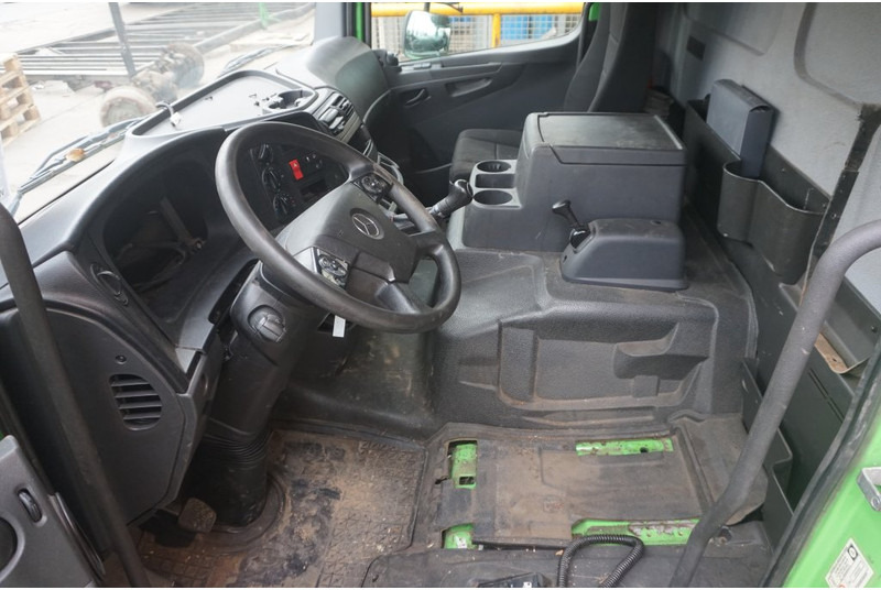 Mercedes-Benz ATEGO MP4 4CYL - Kabiin ja interjöör - Veoauto: pilt 5 Mercedes-Benz ATEGO MP4 4CYL - Kabiin ja interjöör - Veoauto: pilt 5