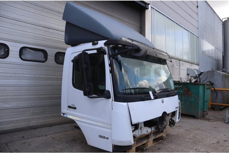 Mercedes-Benz ATEGO MP4 6CYL 96782010036334 - Kabiin ja interjöör - Veoauto: pilt 3 Mercedes-Benz ATEGO MP4 6CYL 96782010036334 - Kabiin ja interjöör - Veoauto: pilt 3