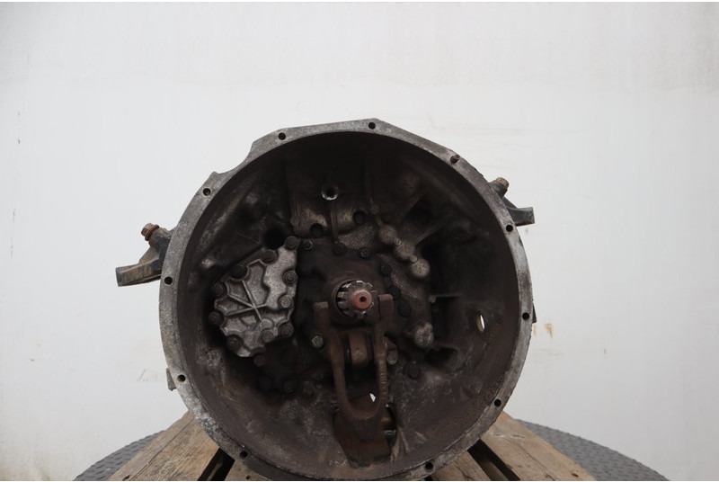 ZF 16S151OD+INT F2000 81.32004-6402 - Käigukast - Veoauto: pilt 2 ZF 16S151OD+INT F2000 81.32004-6402 - Käigukast - Veoauto: pilt 2